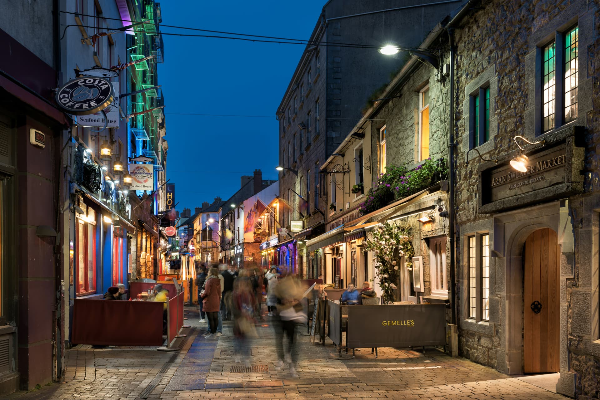 Galway — local landmark and streetscape
