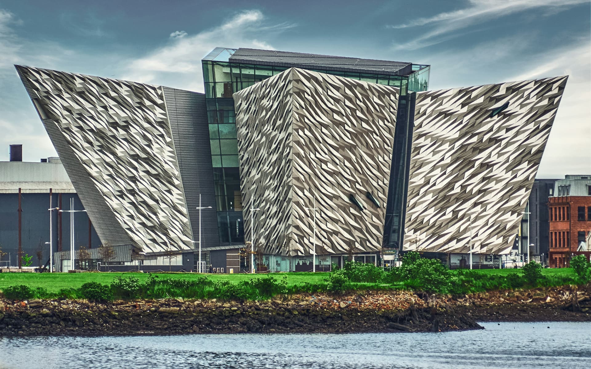 Belfast — local landmark and streetscape